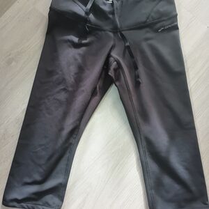 Brooks Women Black Capri Gym Yoga Workout Pants Tights